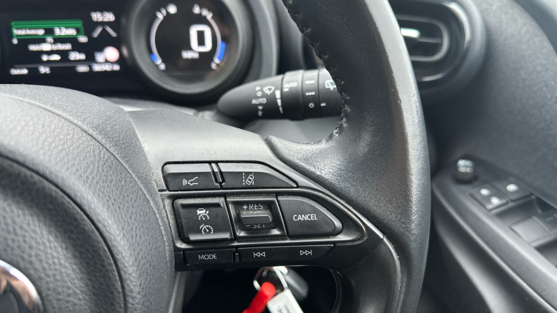 Toyota Yaris 1.5 Hybrid Design 5dr CVT Hybrid Hatchback